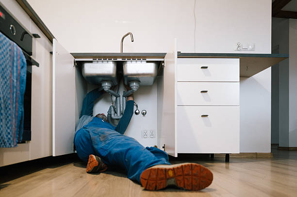 Professional Leak Detection technician working in Lakeville, OH